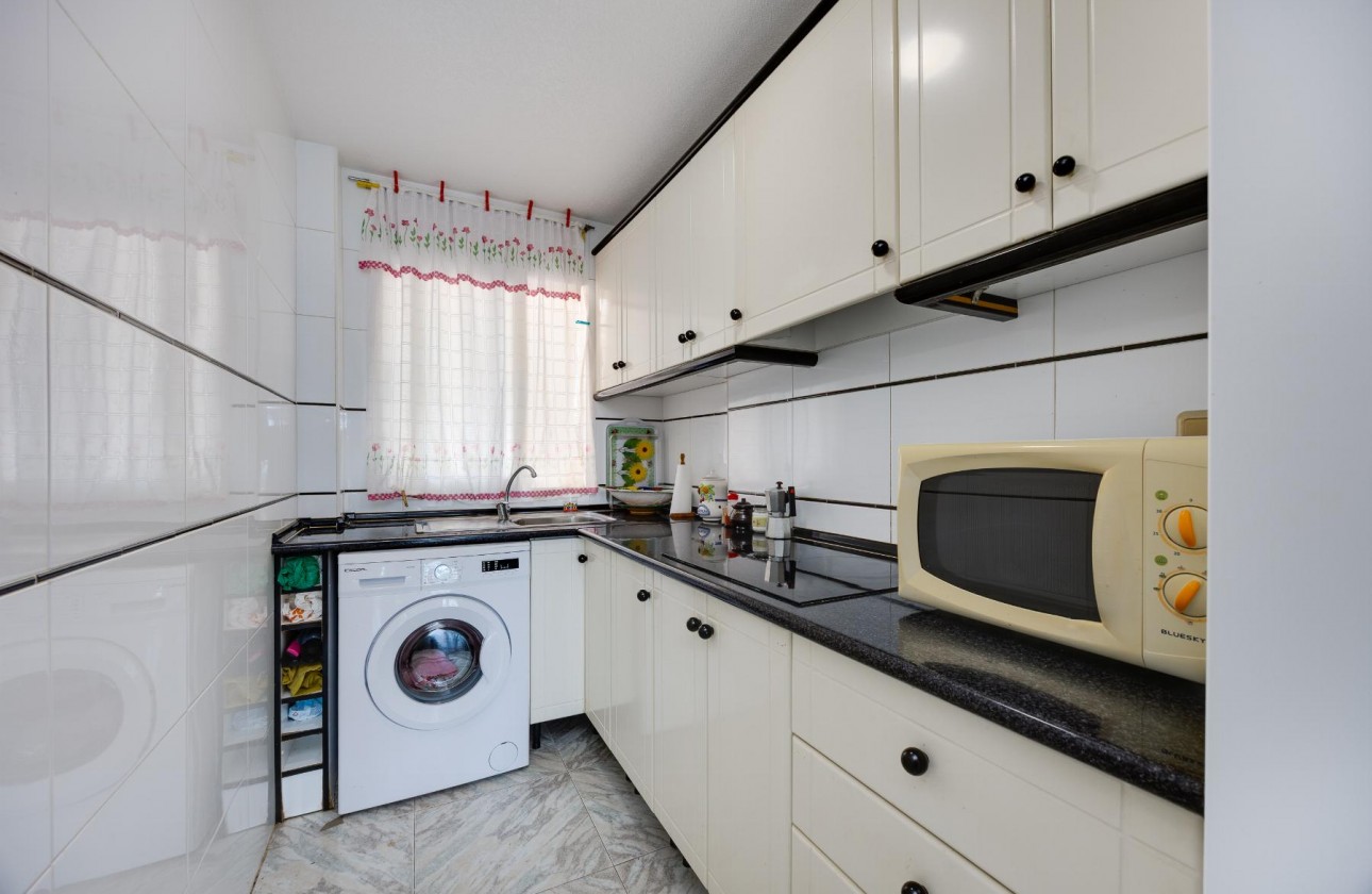 Resale - Apartment / flat - Torrevieja - Torre del moro
