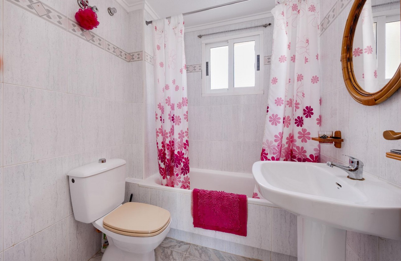 Resale - Apartment / flat - Torrevieja - Torre del moro