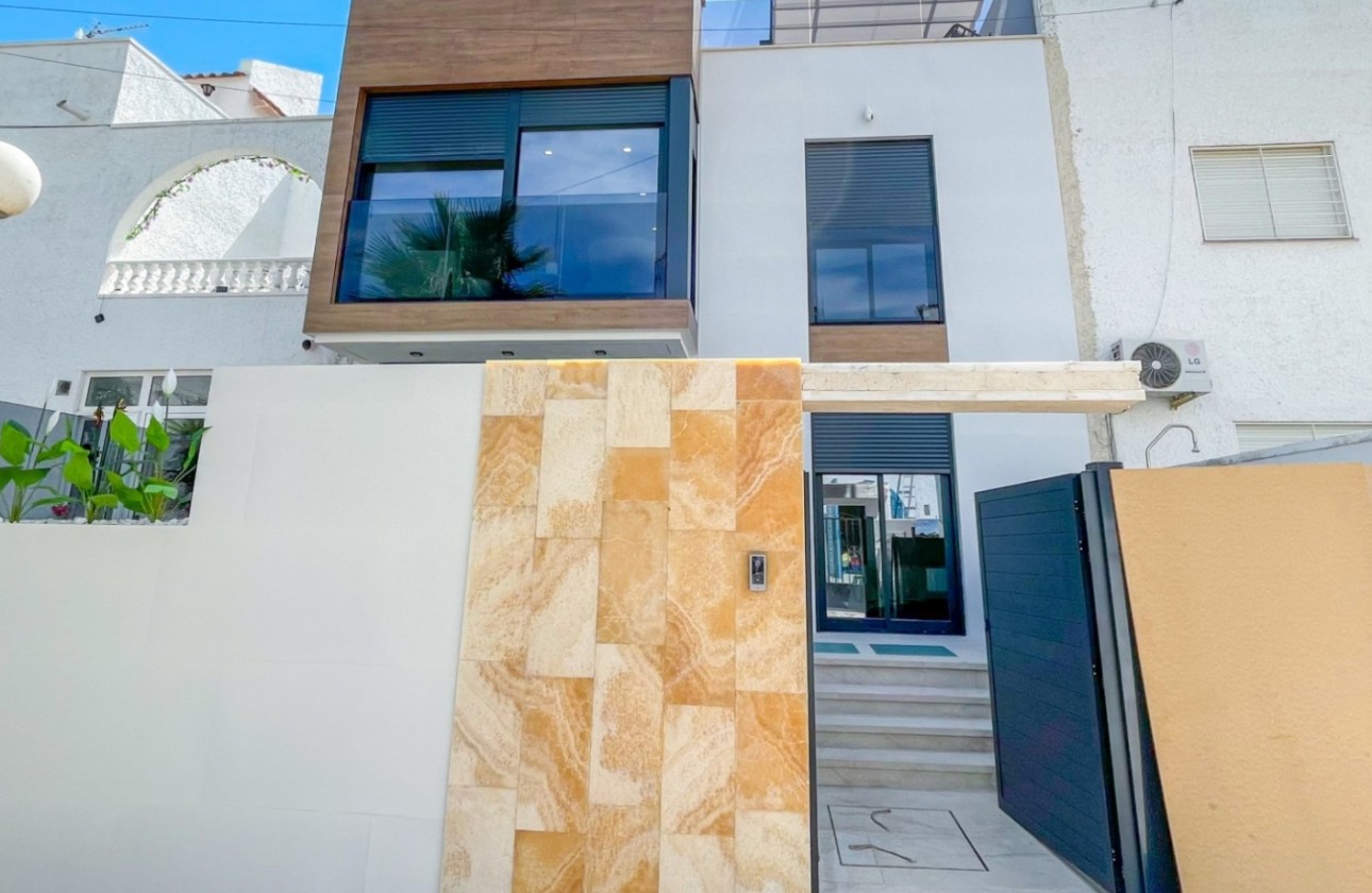 Revente - Villa - Torrevieja - Nueva Torrevieja - Aguas Nuevas