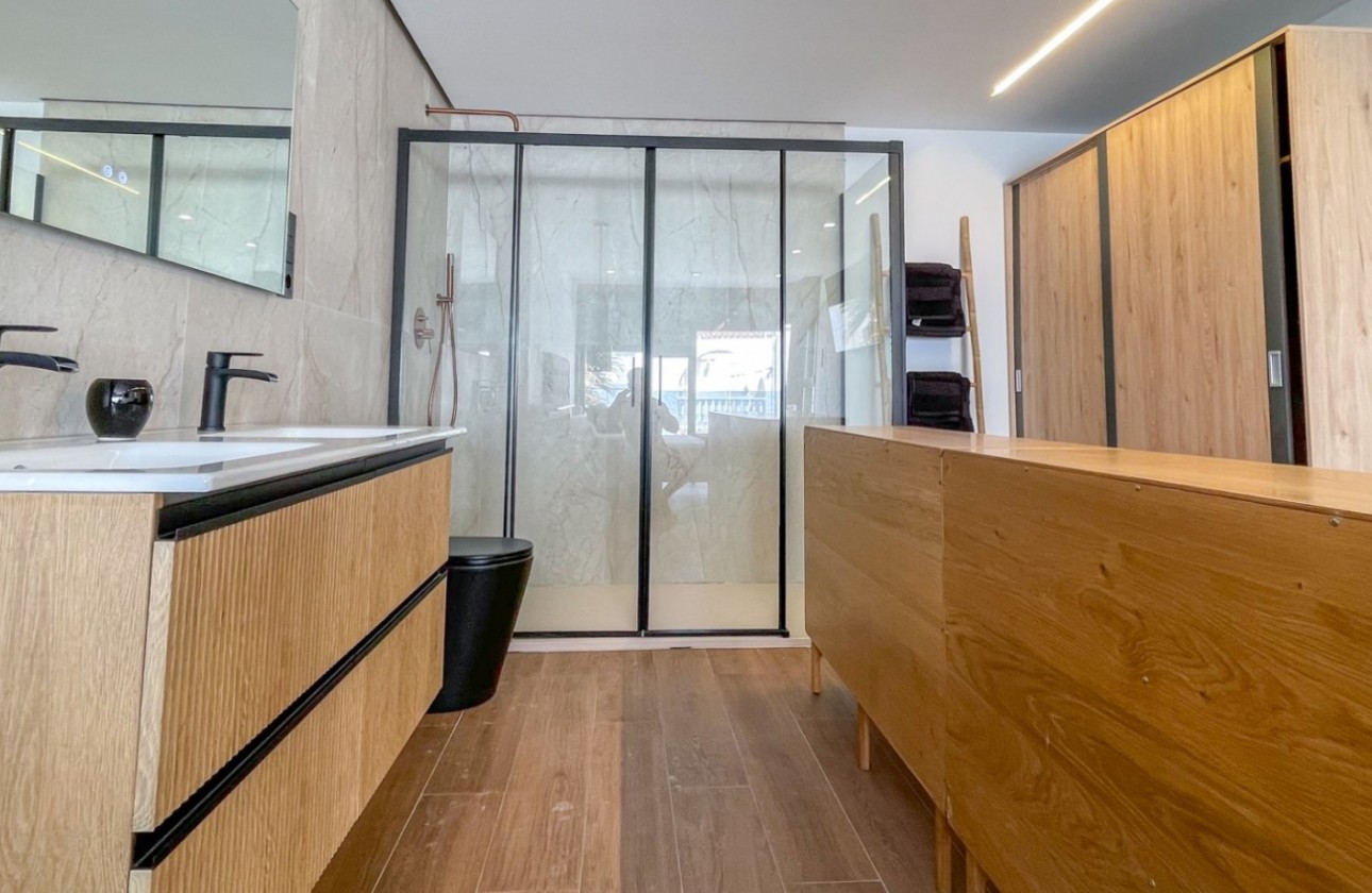 Revente - Villa - Torrevieja - Nueva Torrevieja - Aguas Nuevas