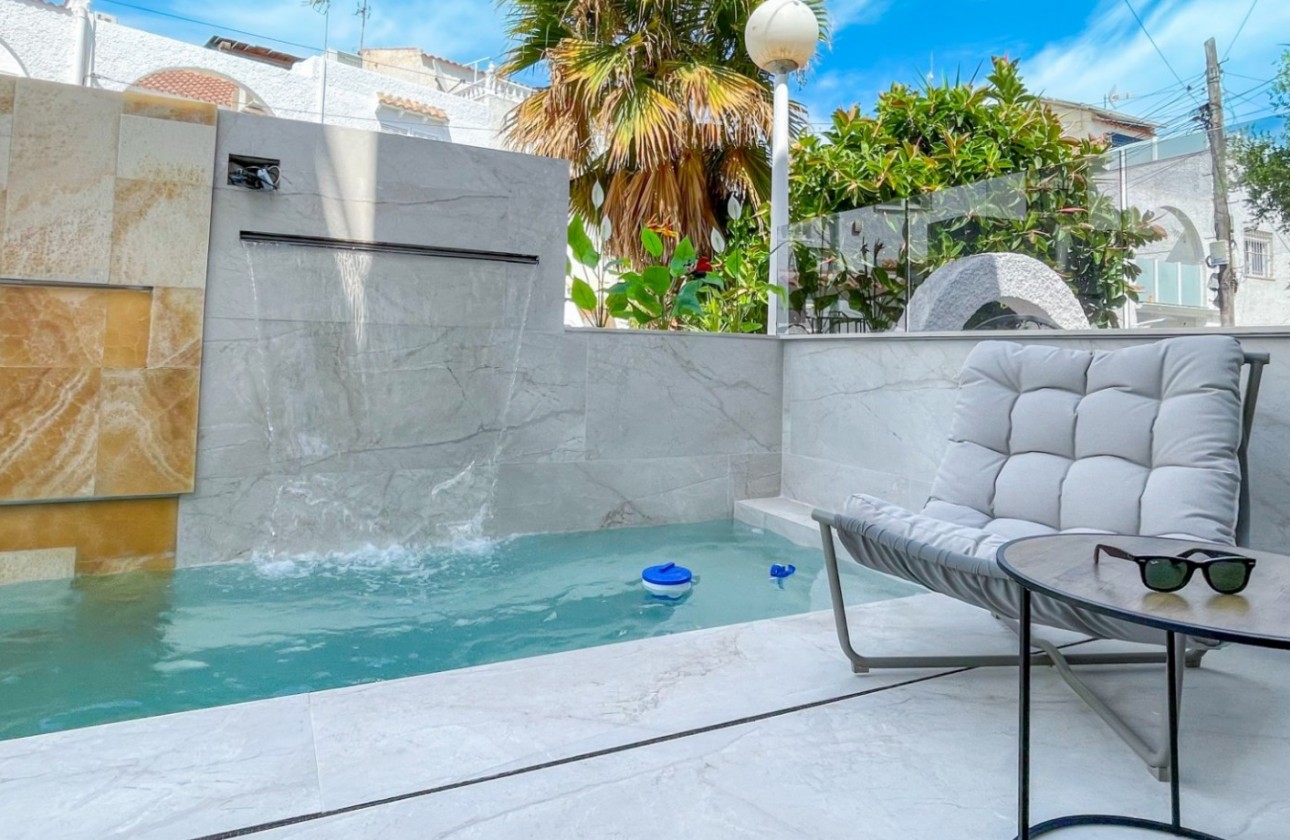Revente - Villa - Torrevieja - Nueva Torrevieja - Aguas Nuevas