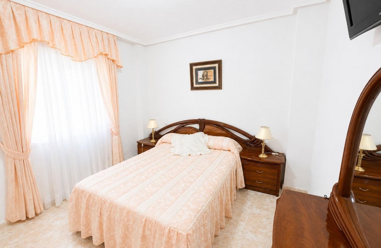 Reventa - Apartamento / piso - Torrevieja - Estacion de autobuses
