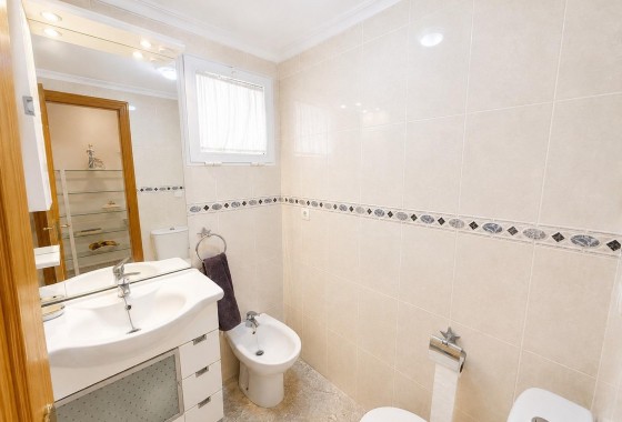 Reventa - Apartamento / piso - Torrevieja - Playa del cura