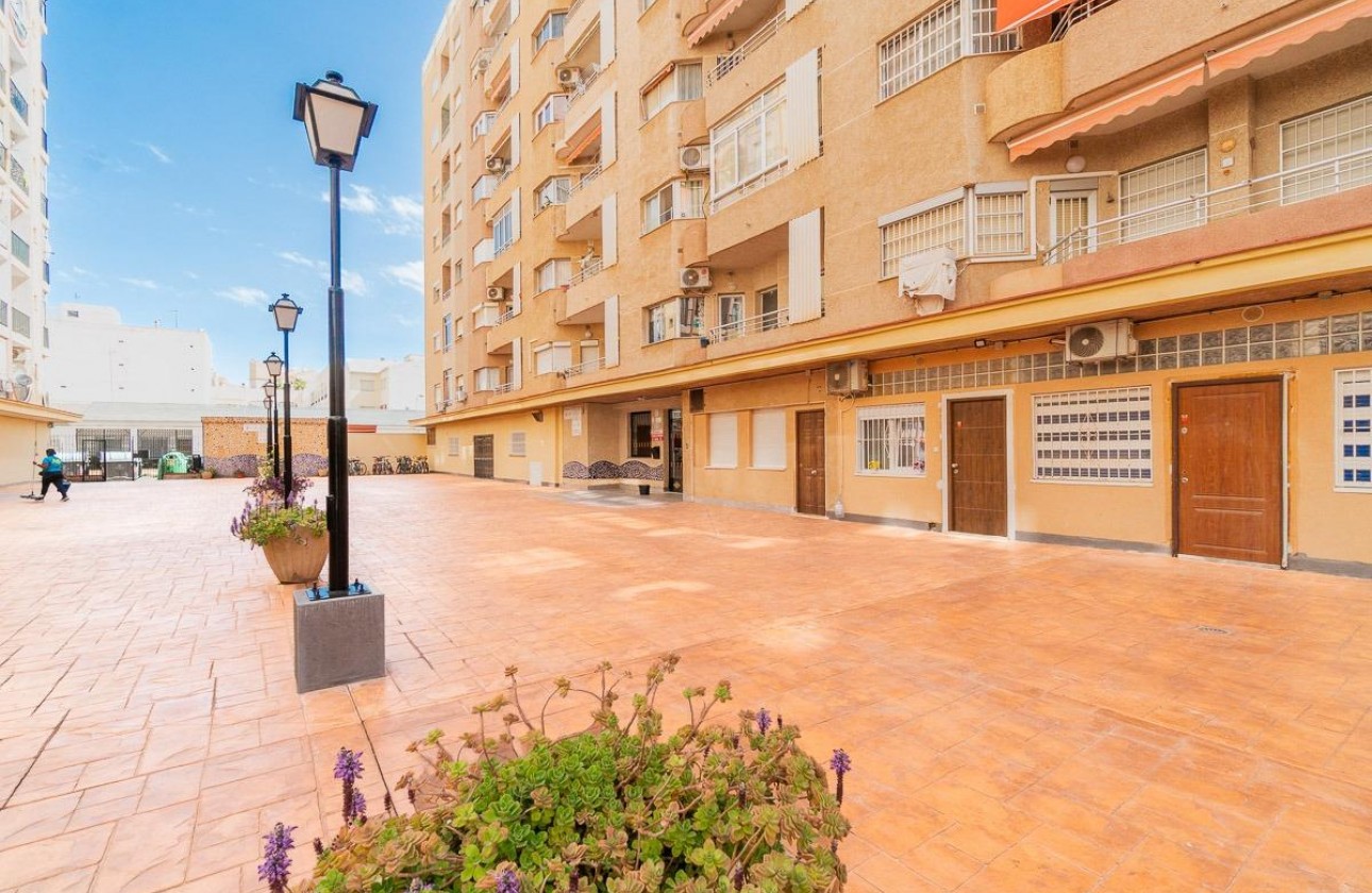 Revente - Appartement - Torrevieja - Centro