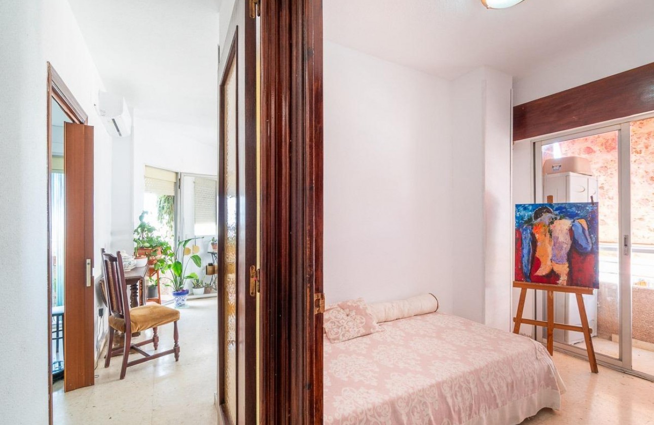 Revente - Appartement - Torrevieja - Centro