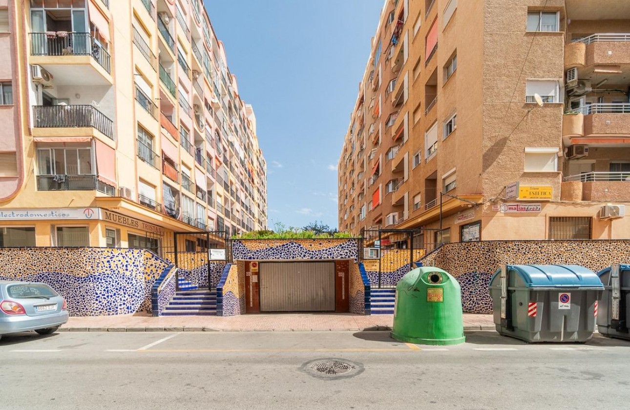 Revente - Appartement - Torrevieja - Centro