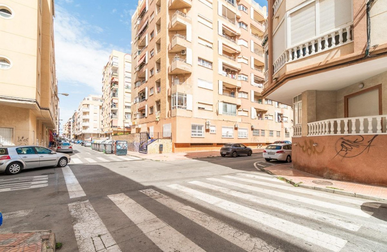 Revente - Appartement - Torrevieja - Centro