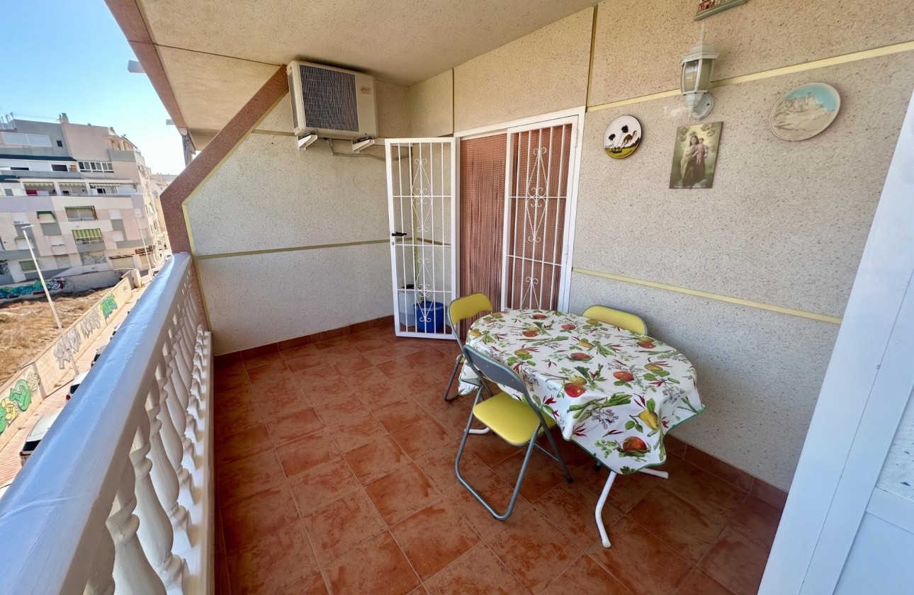 Revente - Appartement - Torrevieja - La Mata pueblo
