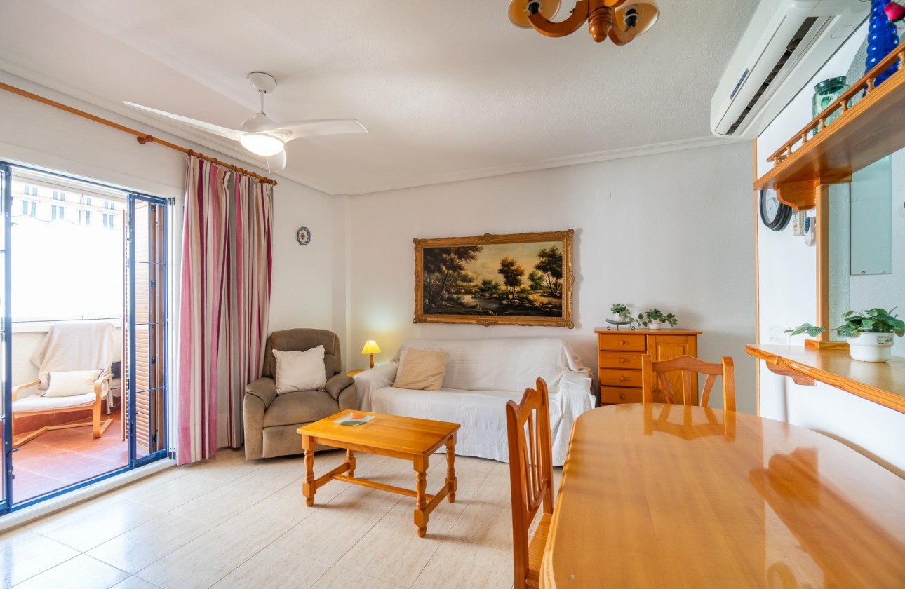 Long Term Rental - Apartment / flat - Torrevieja - La Mata