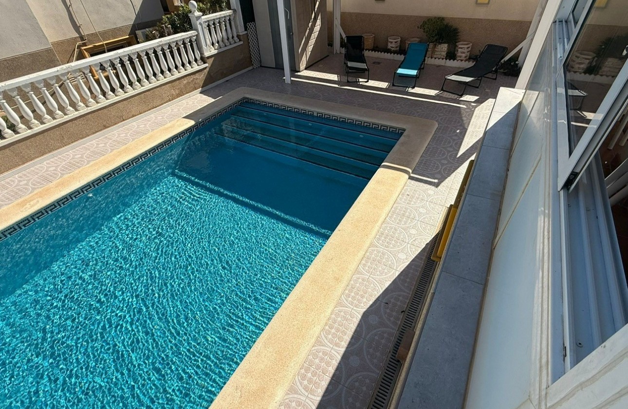 Revente - Villa - Orihuela Costa - Villamartín