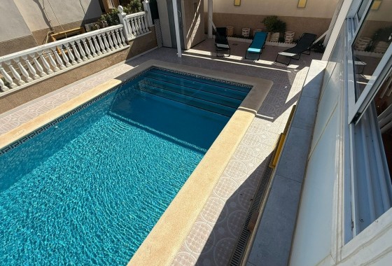 Revente - Villa - Orihuela Costa - Villamartín