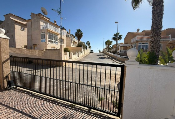 Revente - Villa - Orihuela Costa - Villamartín