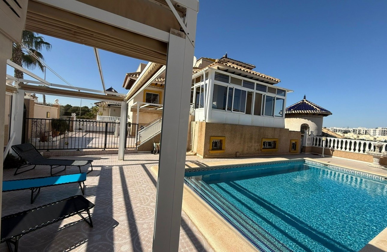 Revente - Villa - Orihuela Costa - Villamartín