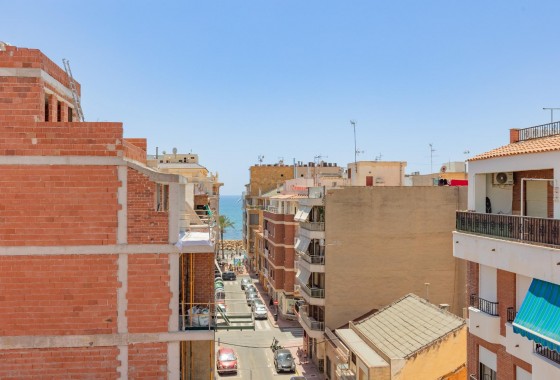 Resale - Apartment / flat - Torrevieja - Playa del cura