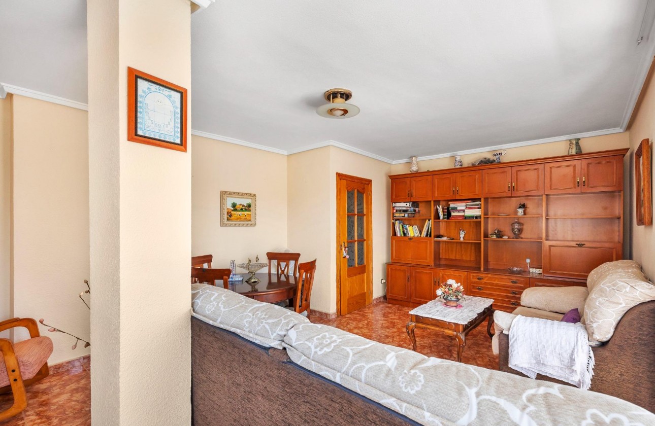 Resale - Apartment / flat - Torrevieja - Playa del cura
