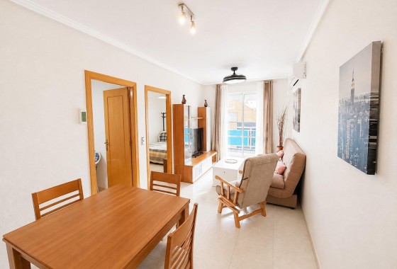 Resale - Apartment / flat - Torrevieja - Estacion de autobuses