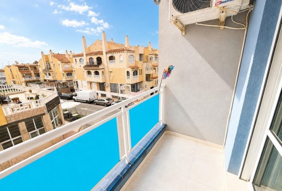 Resale - Apartment / flat - Torrevieja - Estacion de autobuses