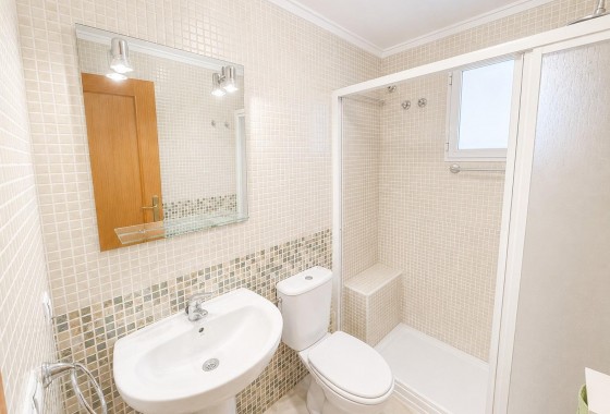 Resale - Apartment / flat - Torrevieja - Estacion de autobuses