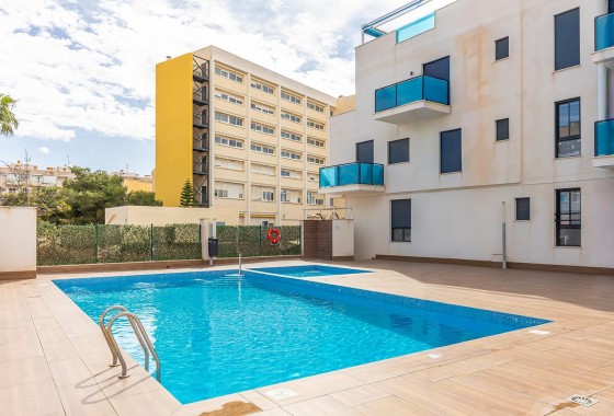Resale - Apartment / flat - Torrevieja - Estacion de autobuses