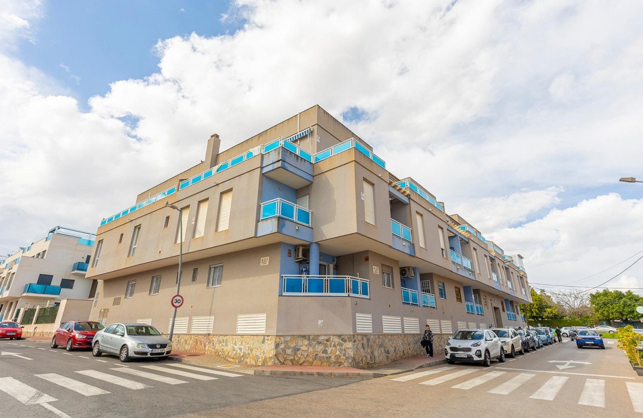 Resale - Apartment / flat - Torrevieja - Estacion de autobuses