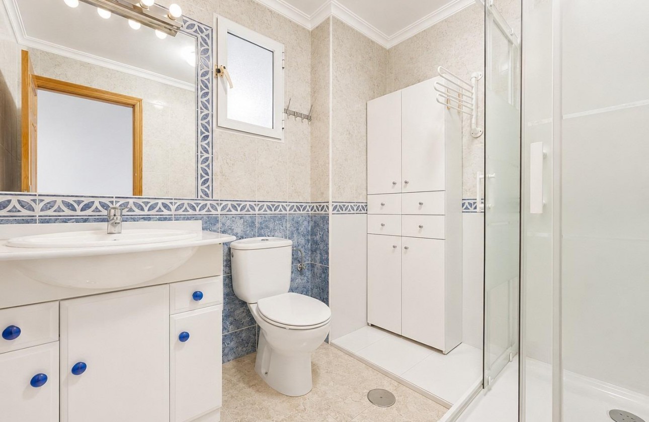 Reventa - Apartamento / piso - Dehesa de campoamor - Campoamor