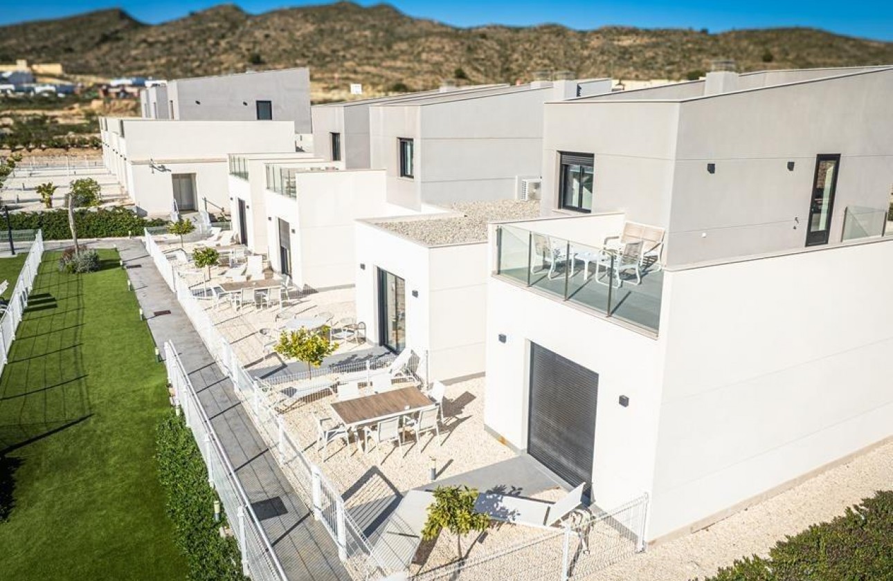 Nueva construcción  - Chalet - BAÑOS Y MENDIGO - Altaona Golf