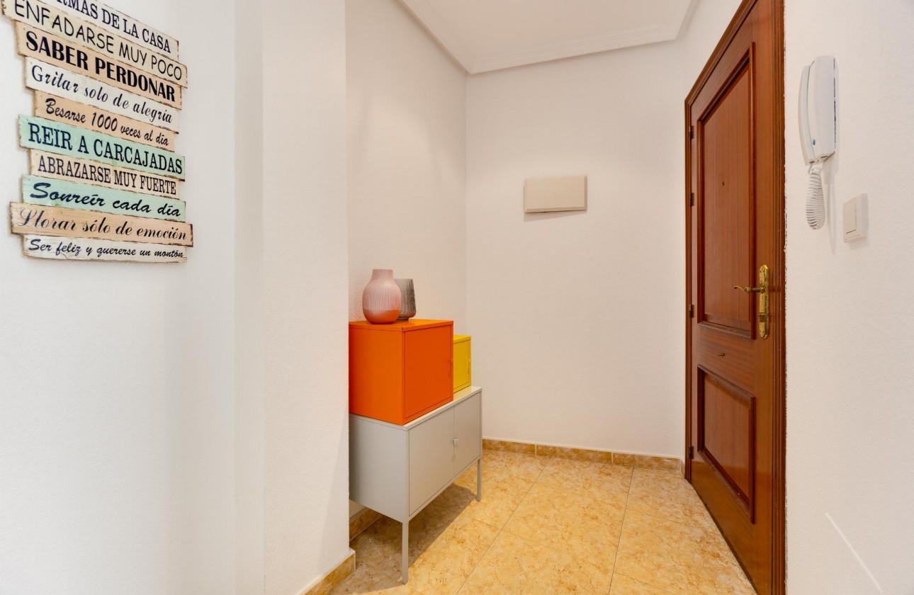 Reventa - Apartamento / piso - San Miguel de Salinas