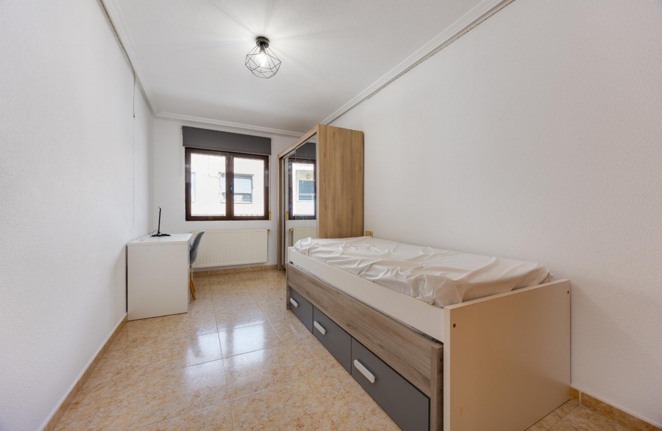 Reventa - Apartamento / piso - San Miguel de Salinas