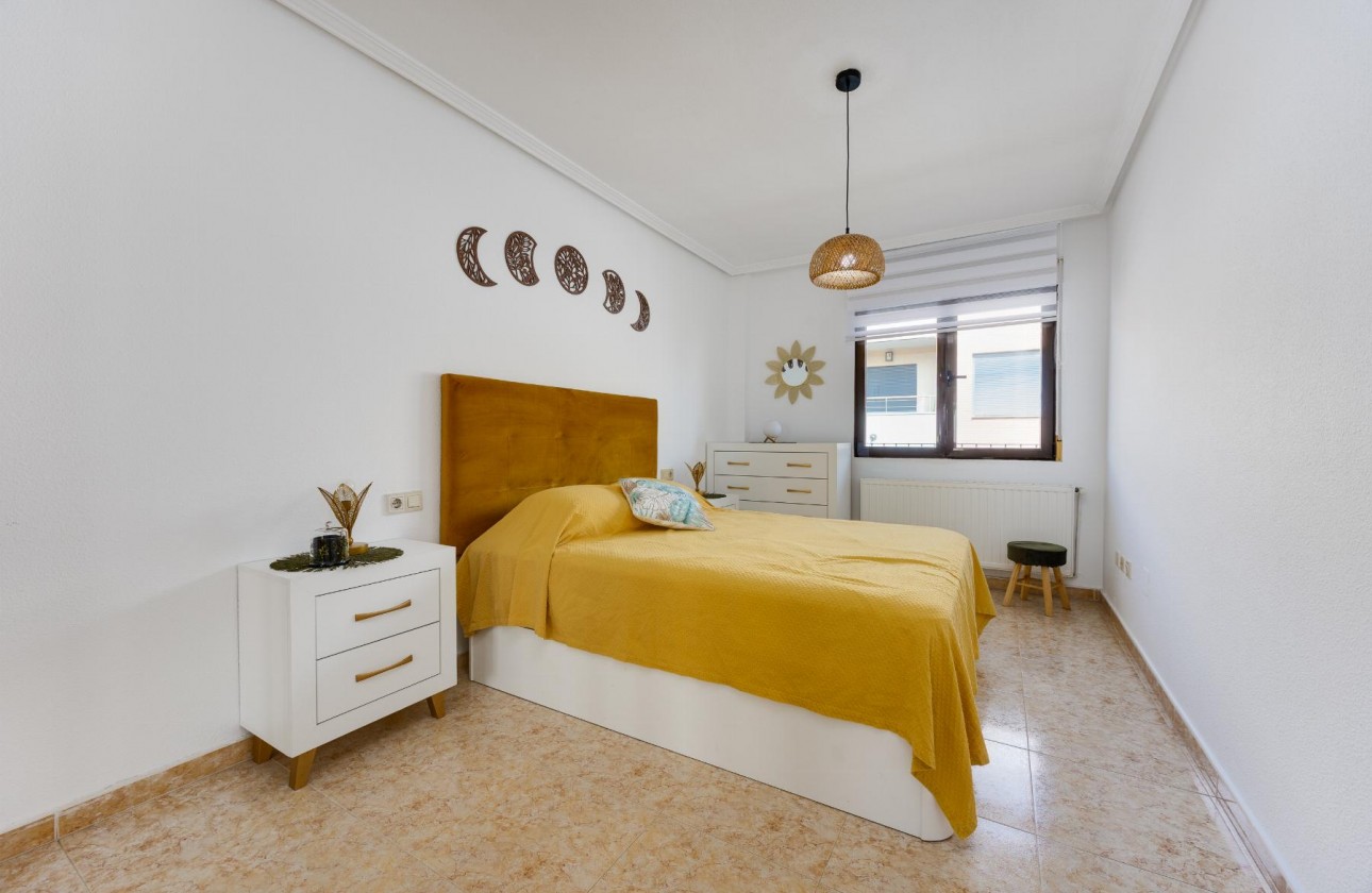 Reventa - Apartamento / piso - San Miguel de Salinas