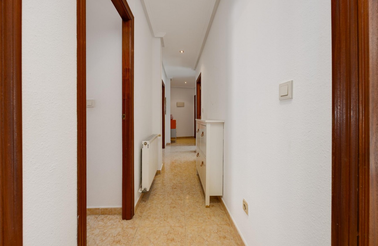 Reventa - Apartamento / piso - San Miguel de Salinas