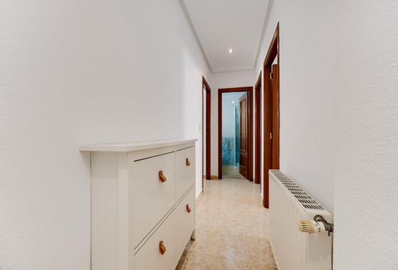 Reventa - Apartamento / piso - San Miguel de Salinas