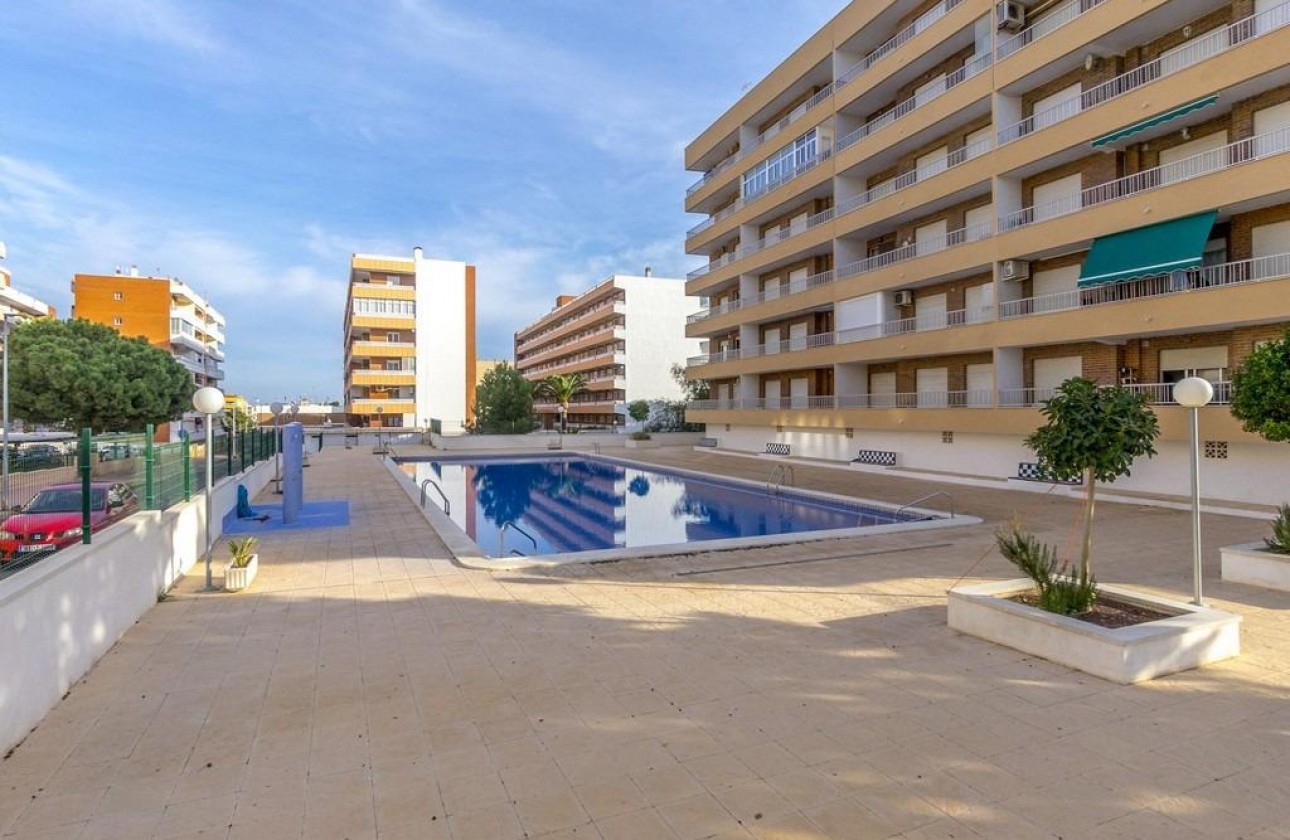 Revente - Appartement - Torrevieja - Punta prima