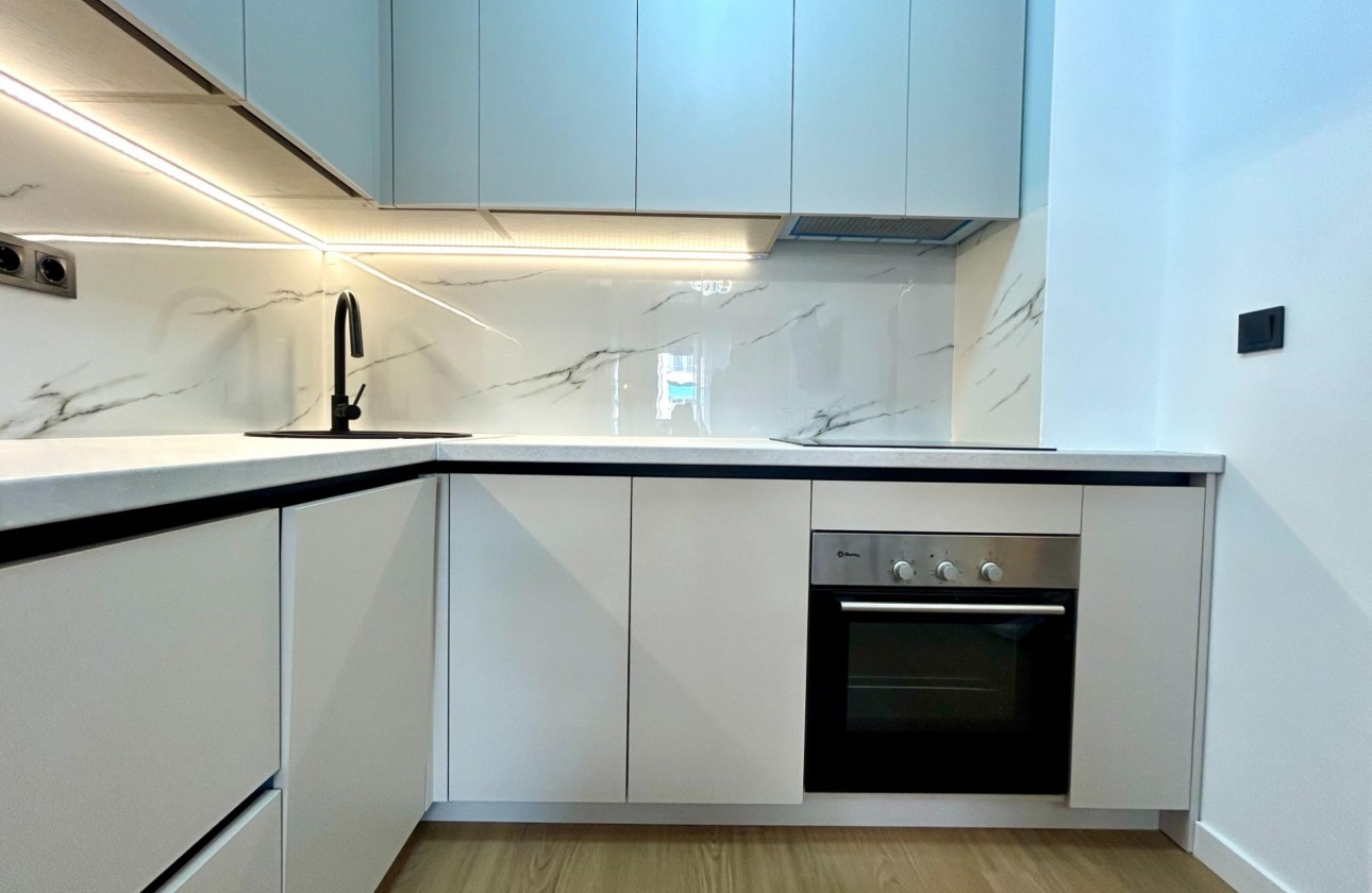 Revente - Appartement - Torrevieja - Punta prima
