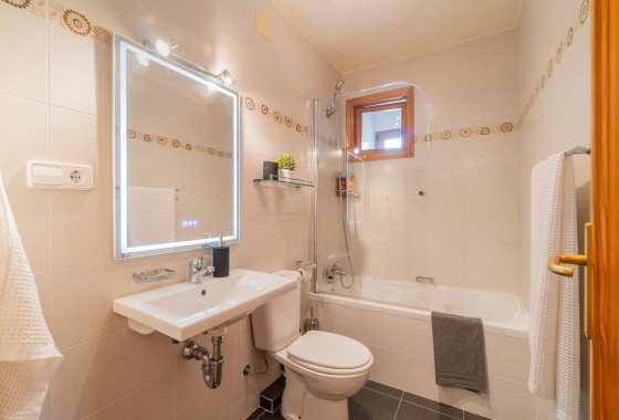 Reventa - Apartamento / piso - Torrevieja - Playa de los Naufragos