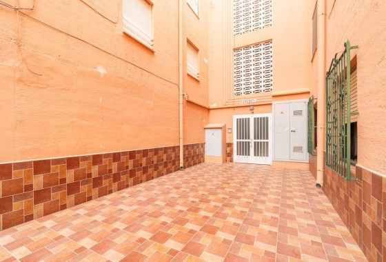 Reventa - Apartamento / piso - Torrevieja - Playa de los Naufragos