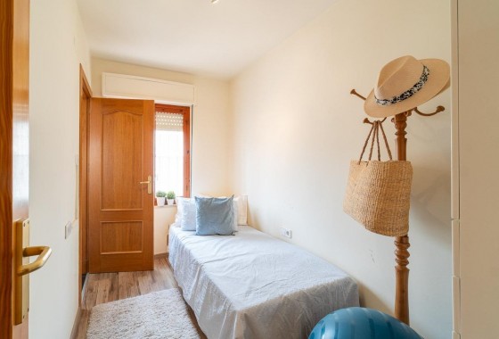 Reventa - Apartamento / piso - Torrevieja - Playa de los Naufragos