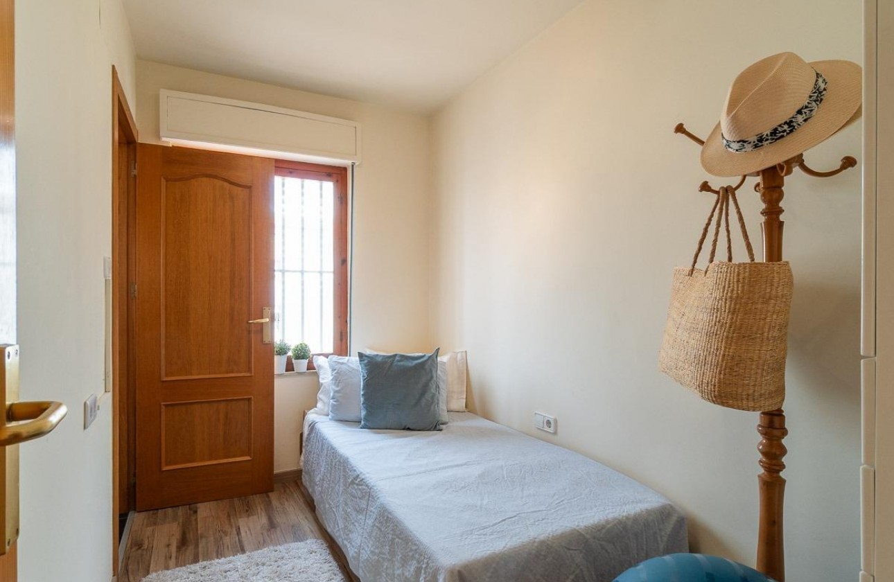 Reventa - Apartamento / piso - Torrevieja - Playa de los Naufragos