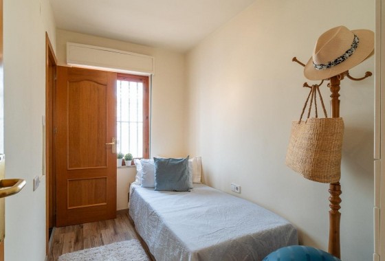 Reventa - Apartamento / piso - Torrevieja - Playa de los Naufragos