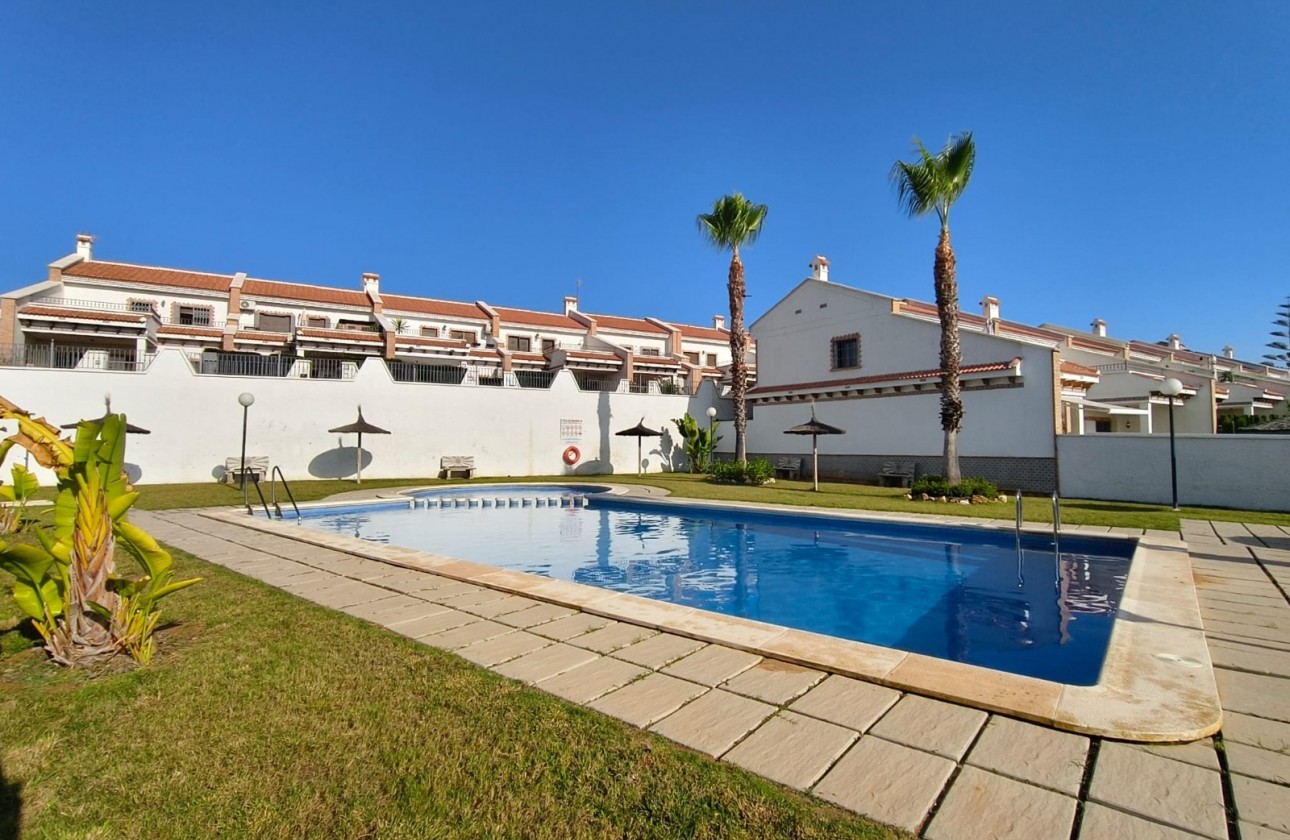 Resale - Villa - San Miguel de Salinas