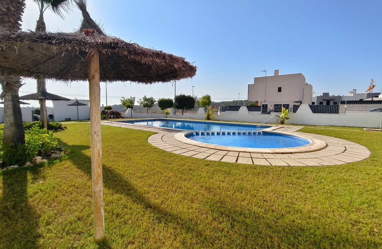 Resale - Villa - San Miguel de Salinas