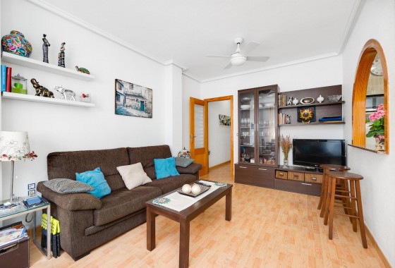 Resale - Apartment / flat - Torrevieja - Playa del Acequión