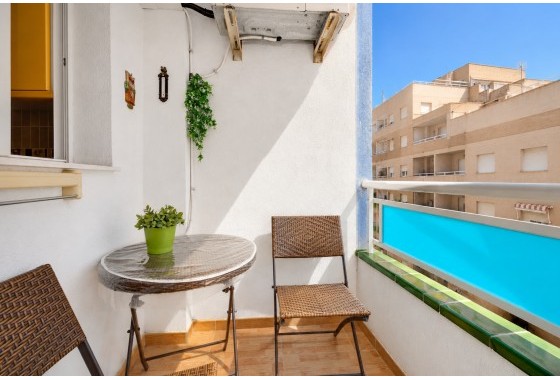 Resale - Apartment / flat - Torrevieja - Playa del Acequión
