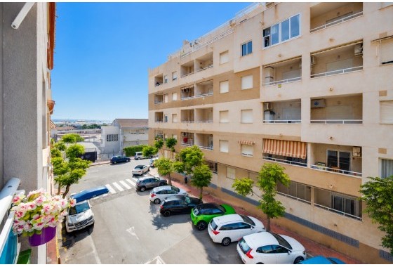 Resale - Apartment / flat - Torrevieja - Playa del Acequión
