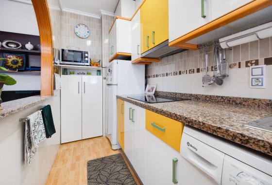 Resale - Apartment / flat - Torrevieja - Playa del Acequión