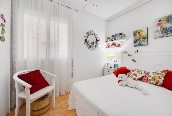 Resale - Apartment / flat - Torrevieja - Playa del Acequión