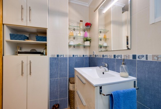 Resale - Apartment / flat - Torrevieja - Playa del Acequión