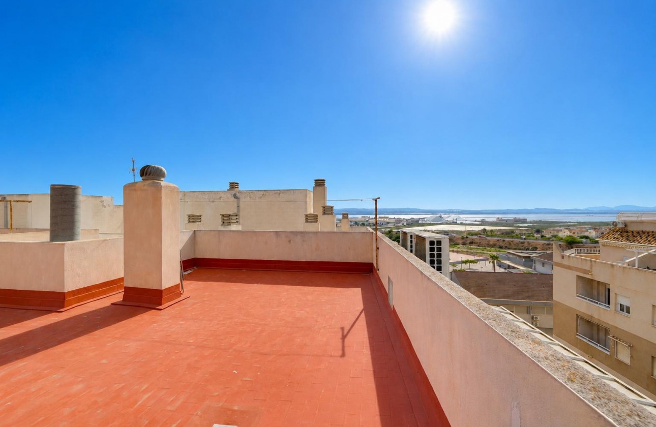 Resale - Apartment / flat - Torrevieja - Playa del Acequión