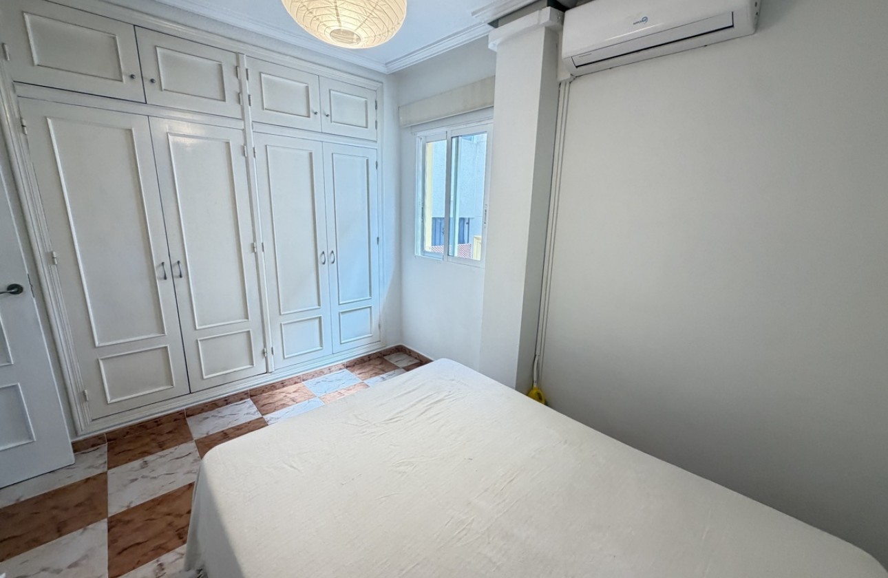Resale - Apartment / flat - Villamartin