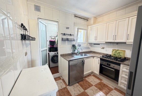 Resale - Apartment / flat - Villamartin