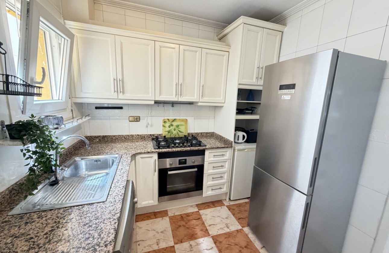 Resale - Apartment / flat - Villamartin